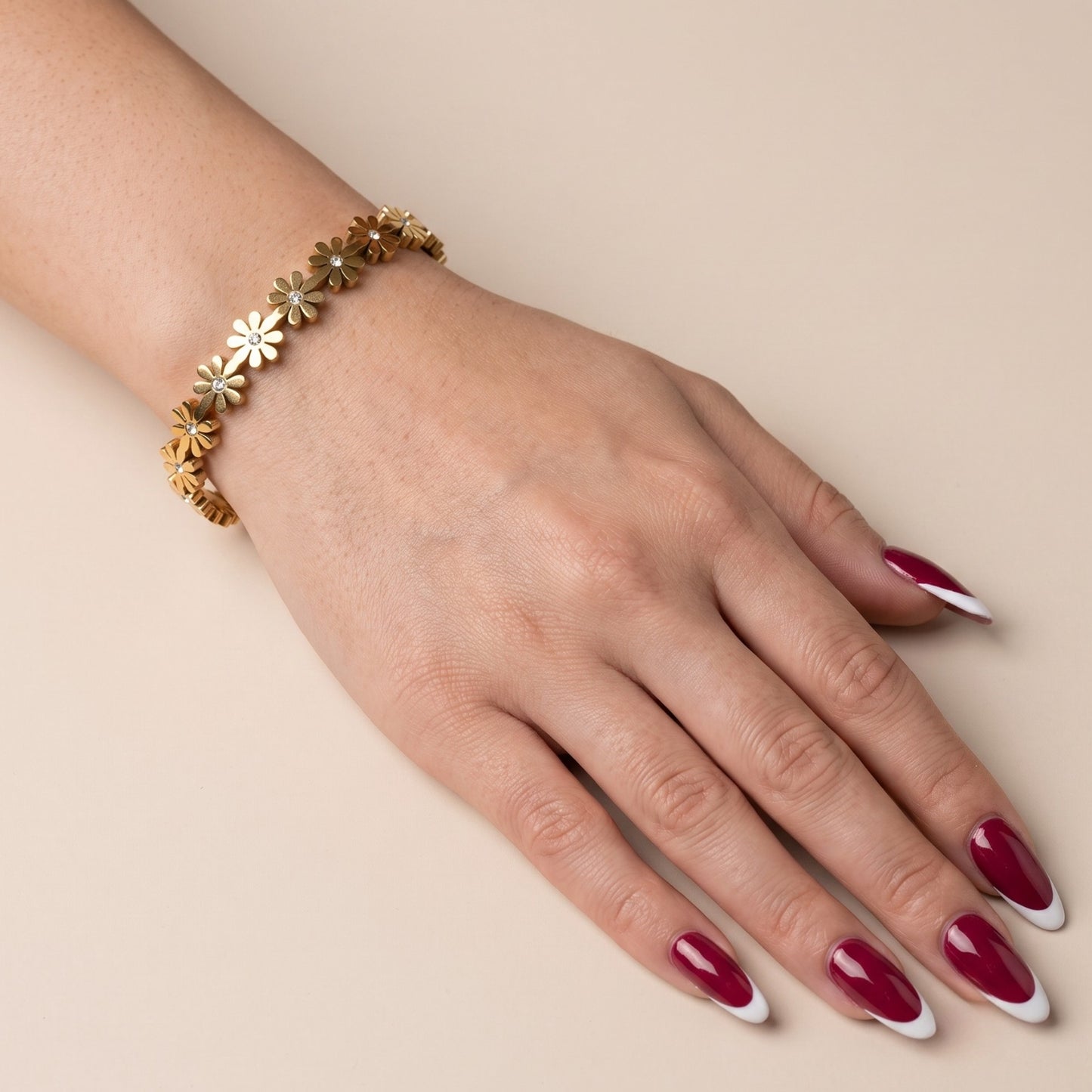 Daisy Radiance Bracelet