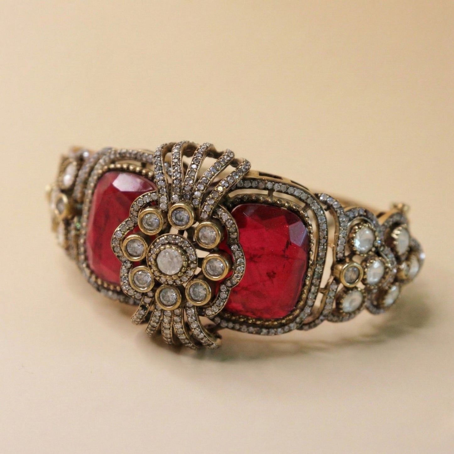 Shahi Roshan Bangle