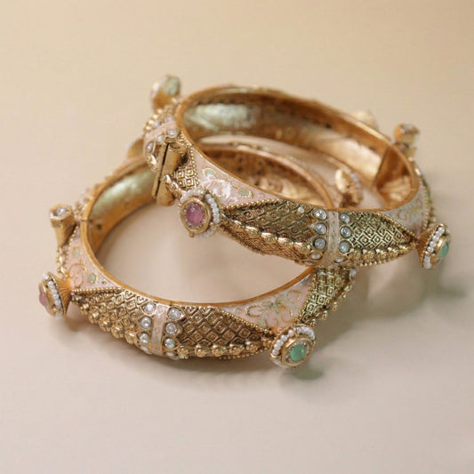 Shahi Kundan Pearl Bangles