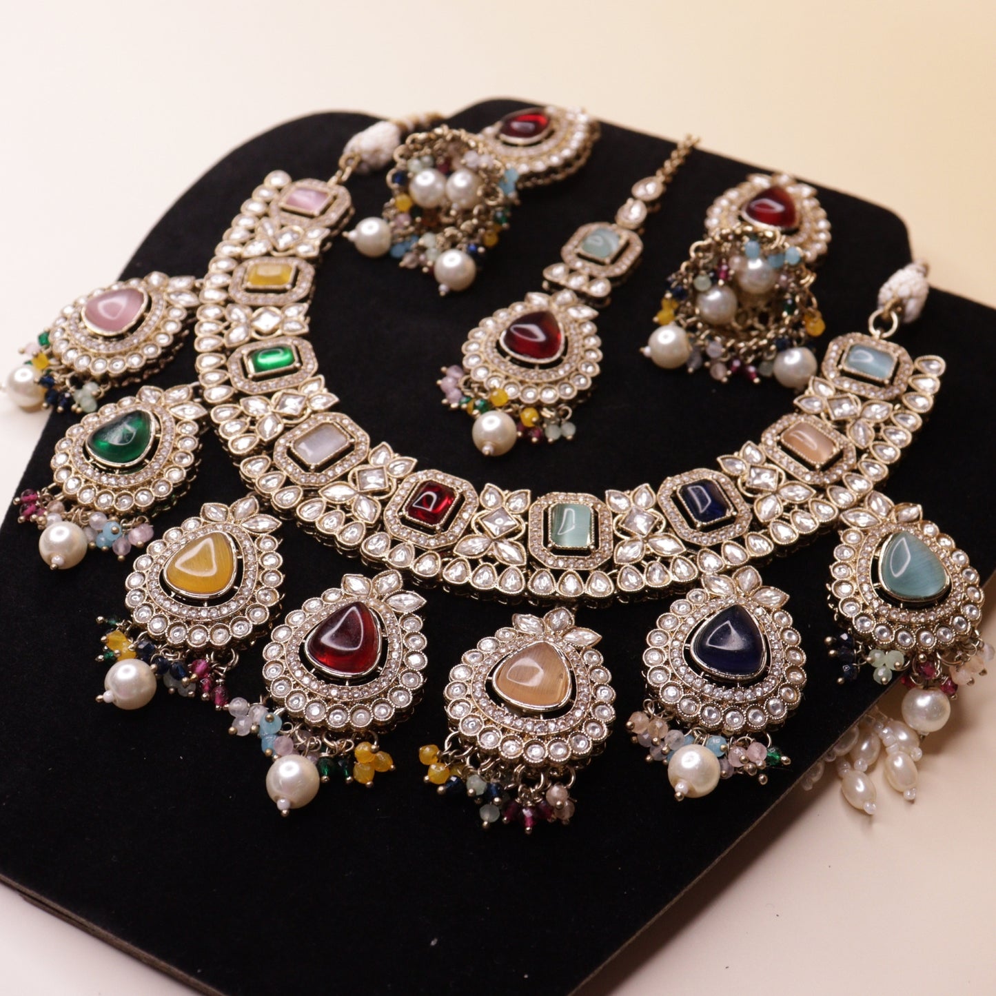 Navrangini Royale Set