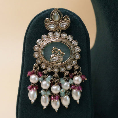 Nazakat Pearl Touch Set