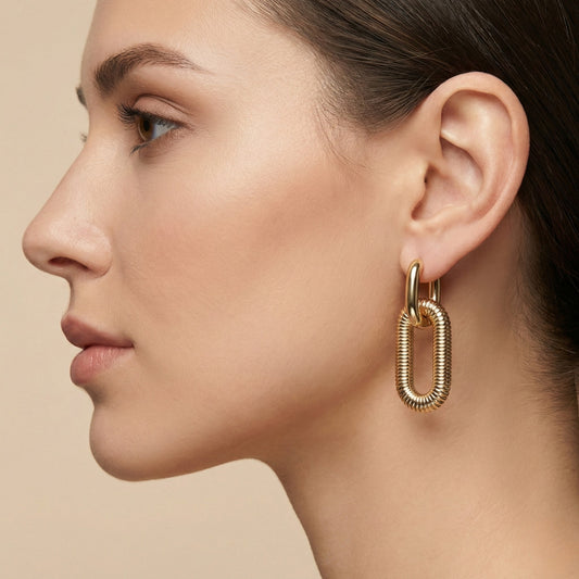 Bold Gaze Oval Earrings