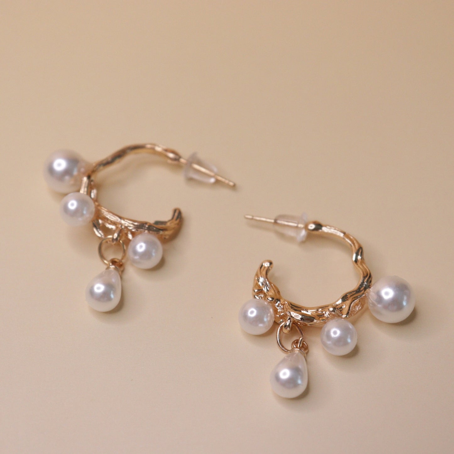 Serene Glow Pearl Earrings