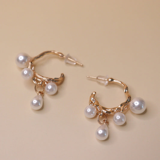 Serene Glow Pearl Earrings