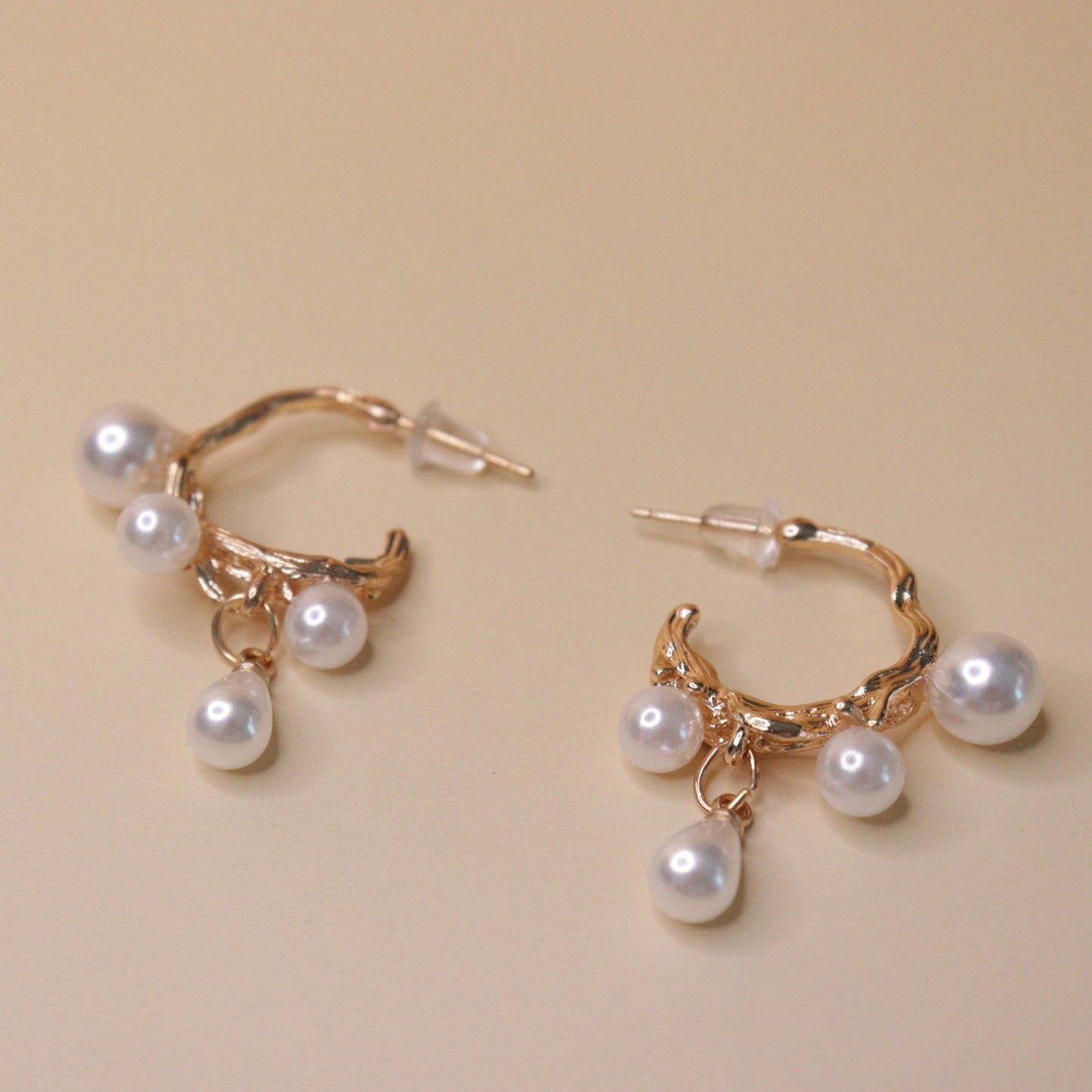 Serene Glow Pearl Earrings