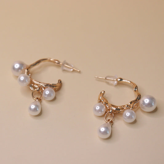 Serene Glow Pearl Earrings