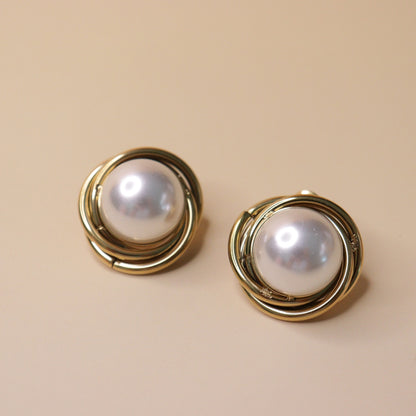 Coil Pearl Earrings