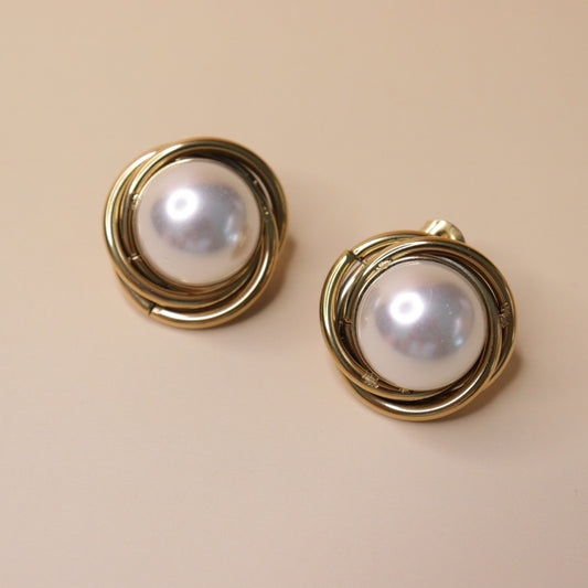 Coil Pearl Earrings