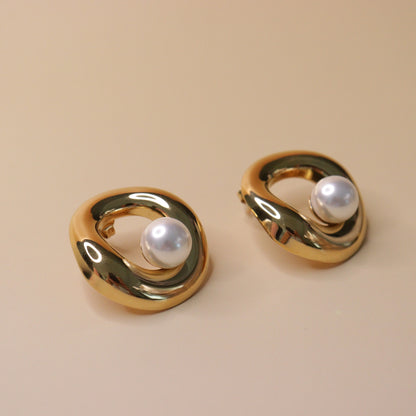 Pearl Halo Sculpt Earrings