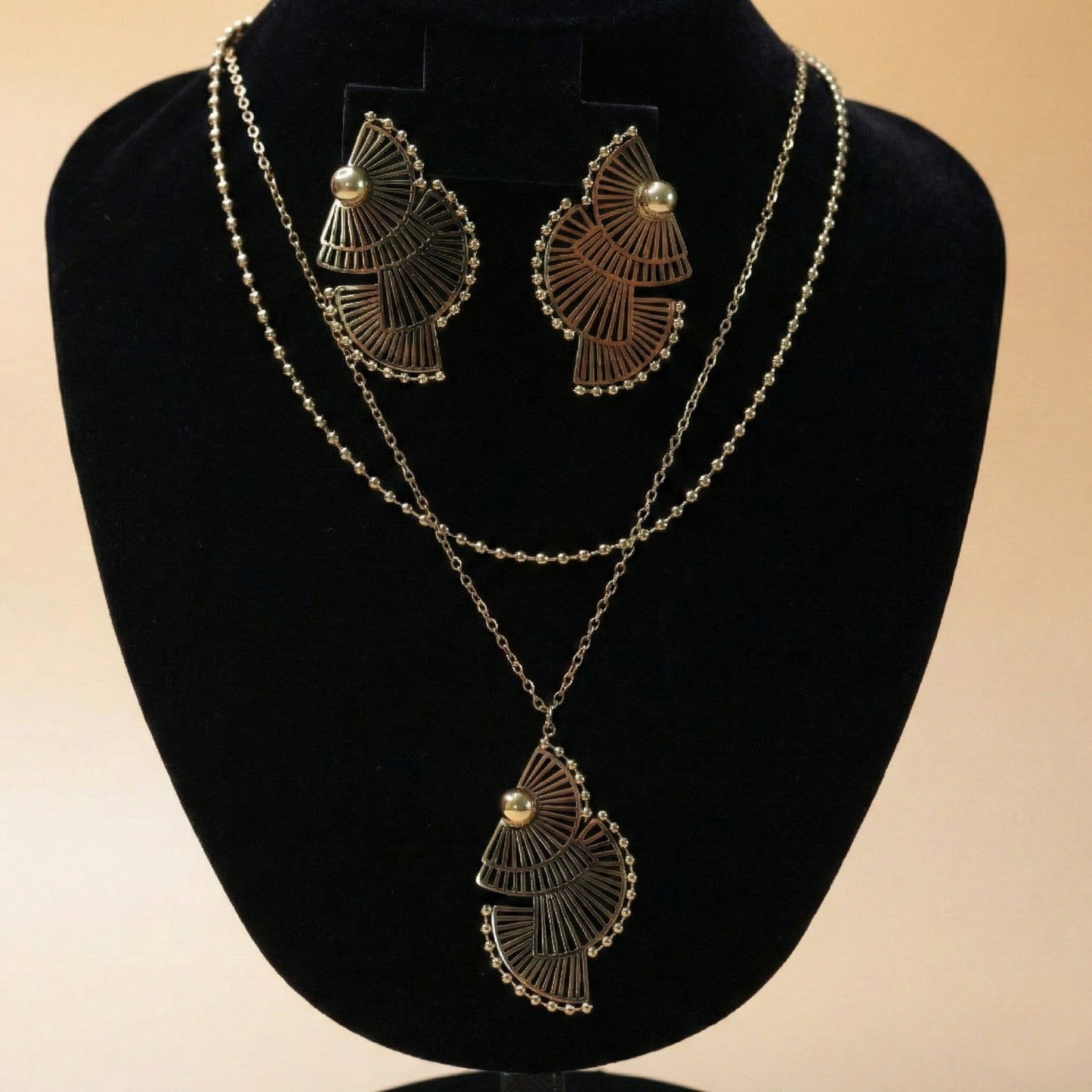 Tri-Fan Gold Drops Set