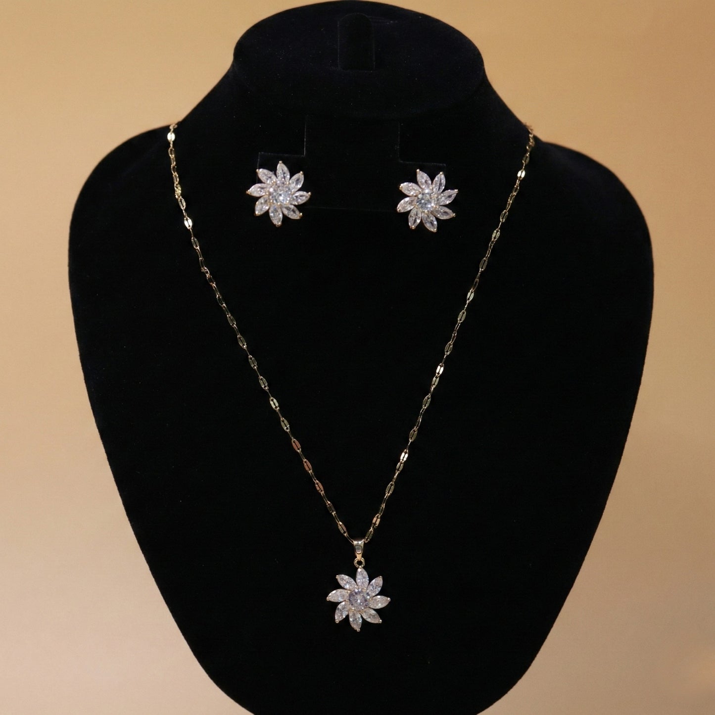 Crystal Bloom Pendant Set