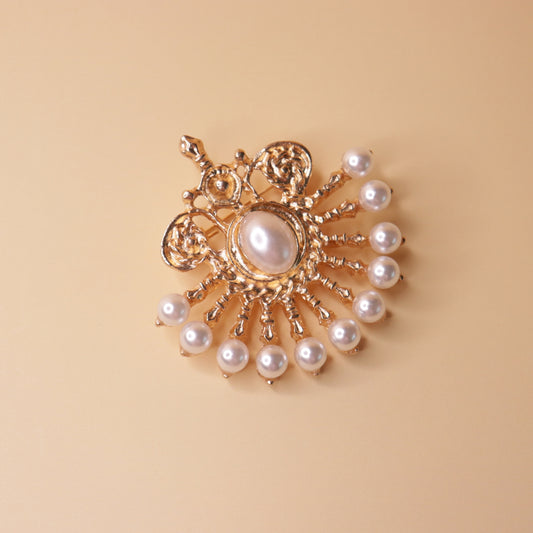 Noor Jahan Pearl Brooch