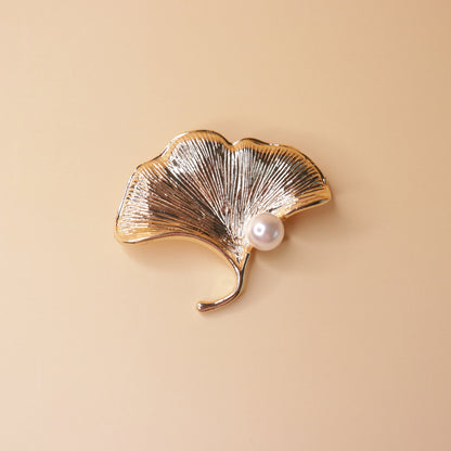 Autumn Pearl Leaf Brooch