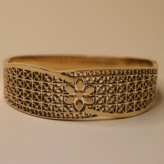 Swarnima Floral Lattice Bracelet
