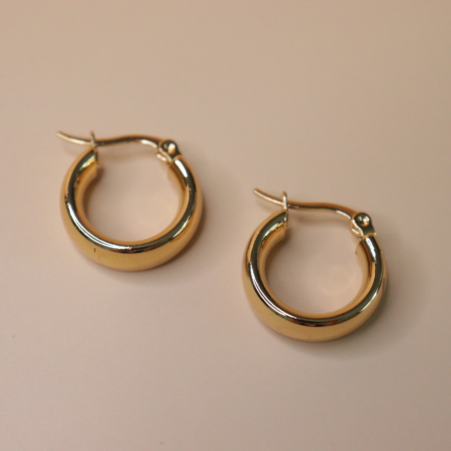 Essential Gold Hinged Earrings