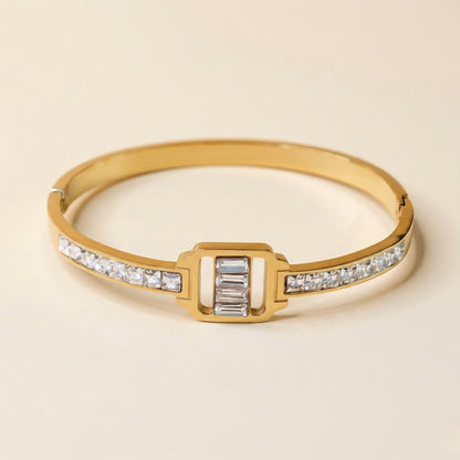 Gold Horizon Bracelet Stack