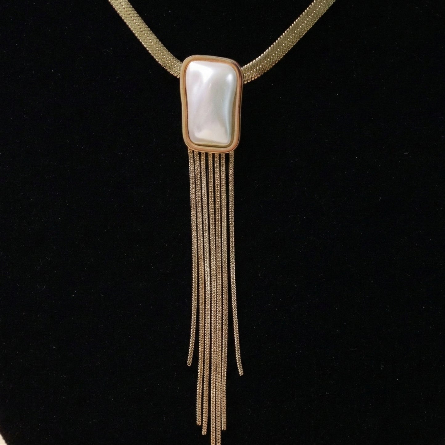 Tassel Pearl Neck Chain