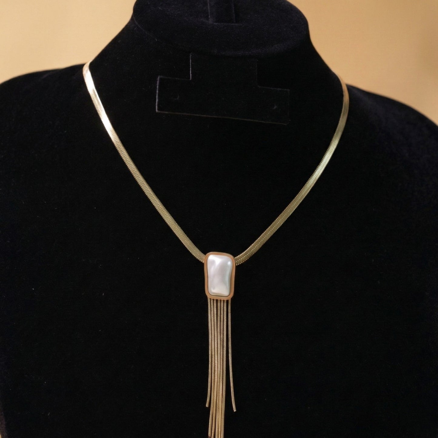 Tassel Pearl Neck Chain