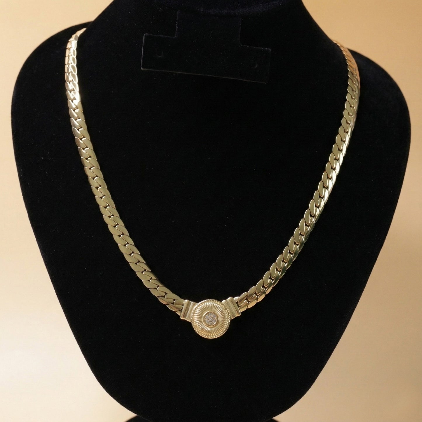 Antique Radiance Neck Chain
