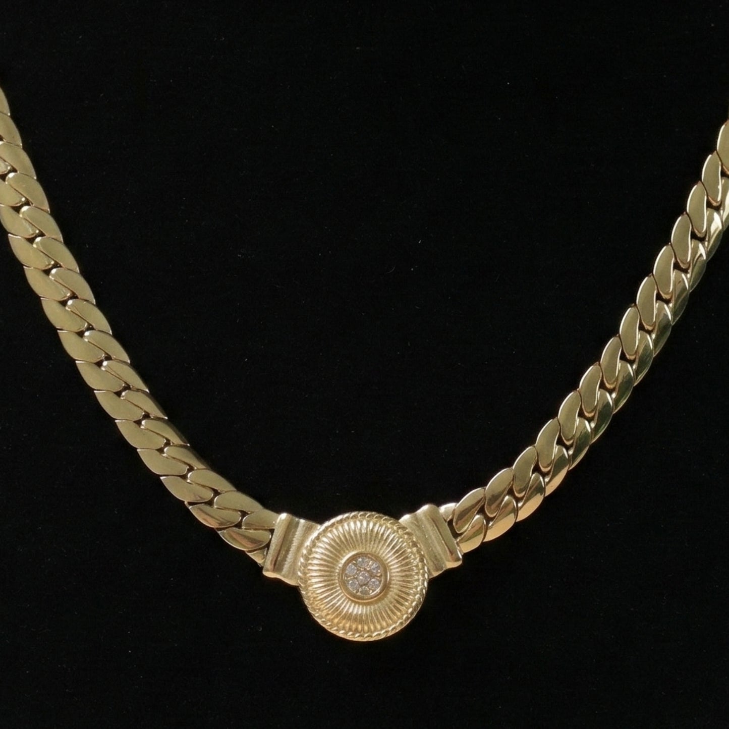 Antique Radiance Neck Chain