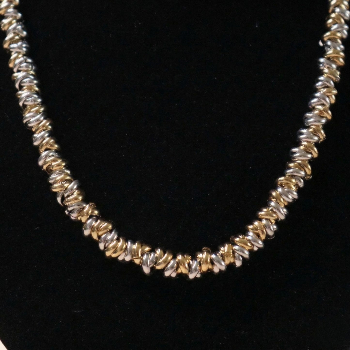 Gilded Helix Neck Chain