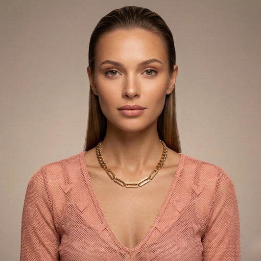 Linear Edge Curb Neck Chain