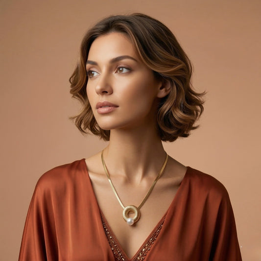 Rippled Pearl Drop Neck Chain