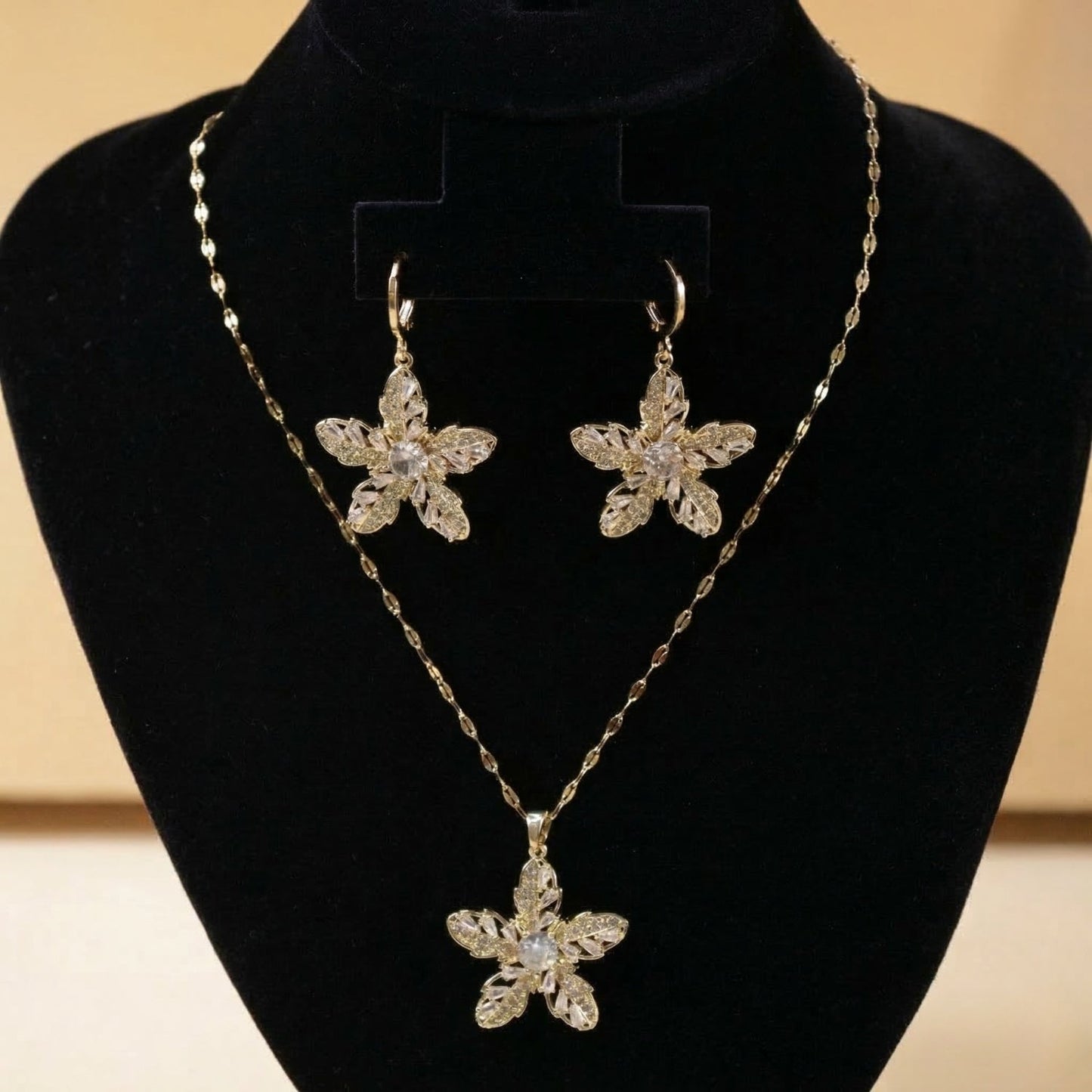 Mermaid Elegance Combo - 18K gold plated jewellery combo set - Mehraya - close-up view