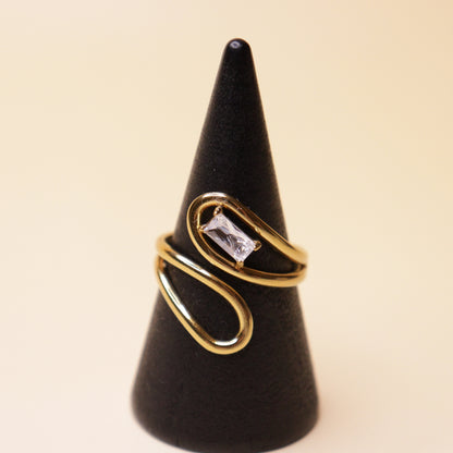 Serene S-Curve Ring