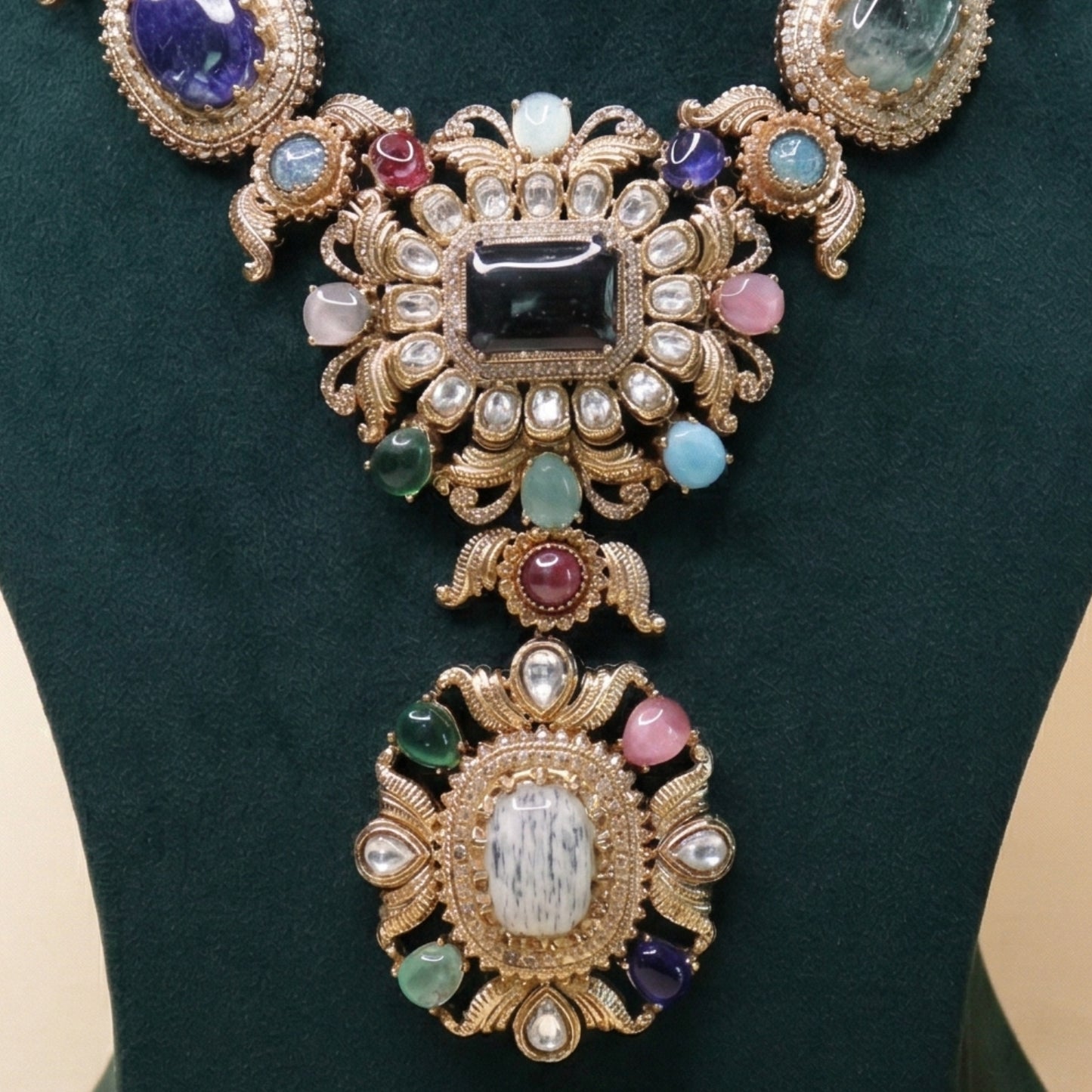 Adaa-e-Zewar Set