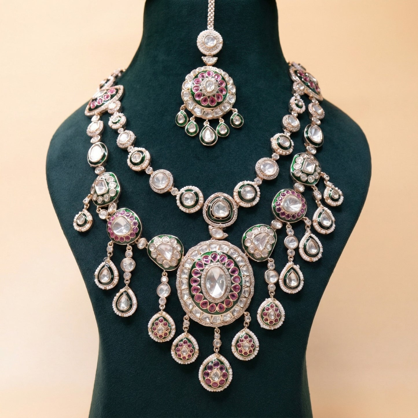 Naaz Set