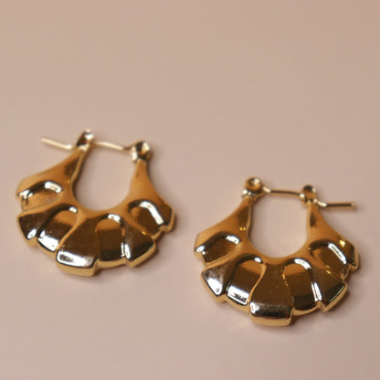 Glossy Curve Earrings