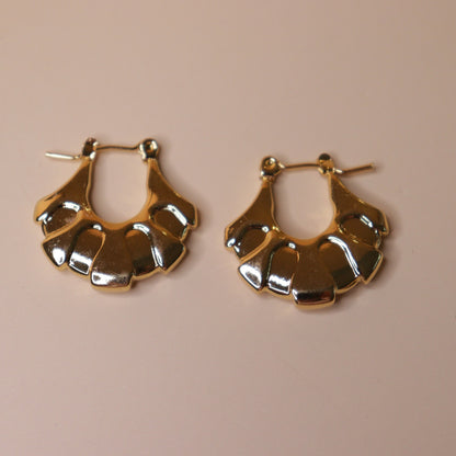 Glossy Curve Earrings