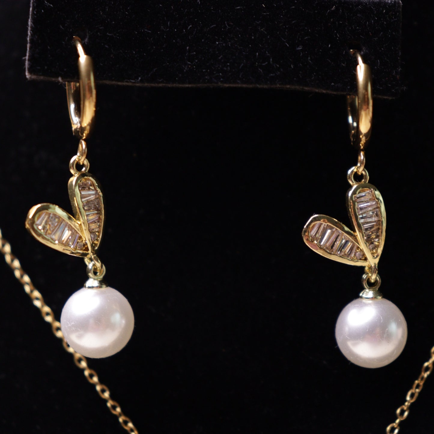 Divine Heart Pearl Set