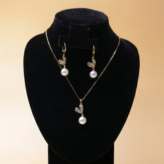 Royal Pearl Bloom Combo - 18K gold plated jewellery combo set - Mehraya - close-up view
