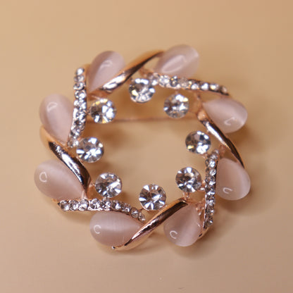 Roseate Wreath Brooch