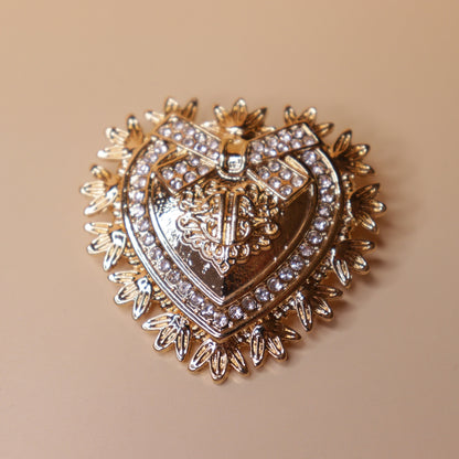 Gilded Heart Ribbon Brooch