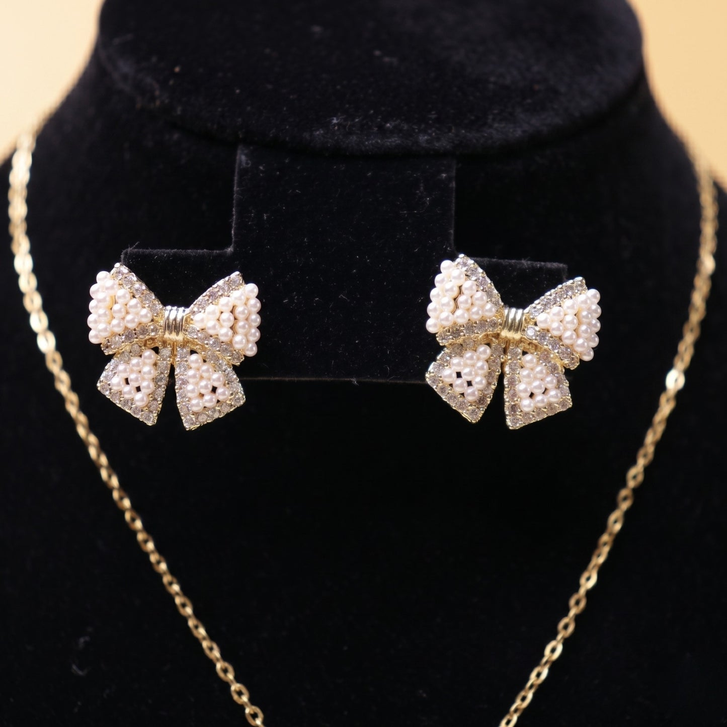 Pearl Ribbon Royale Set