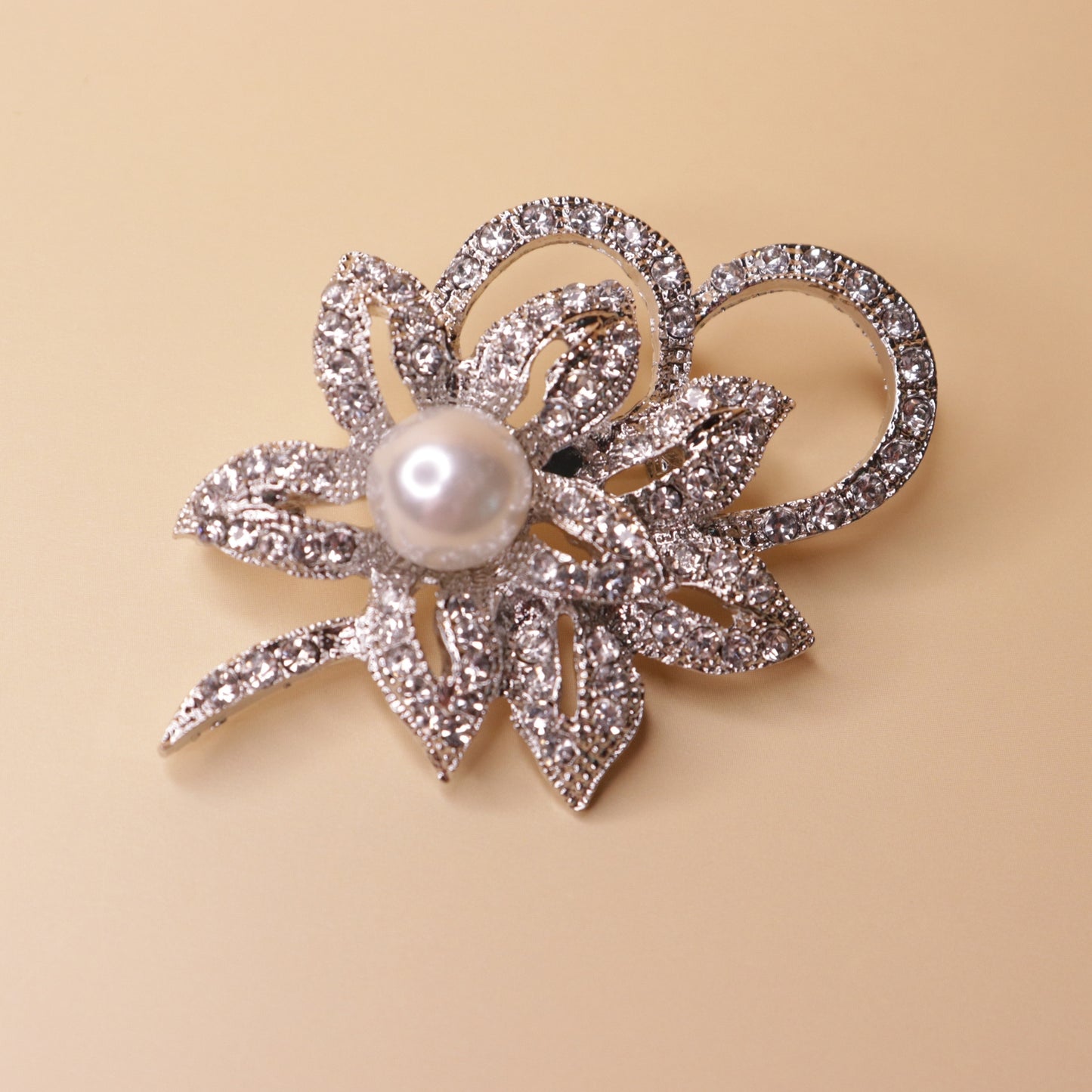 Silver Pearl Bloom Brooch