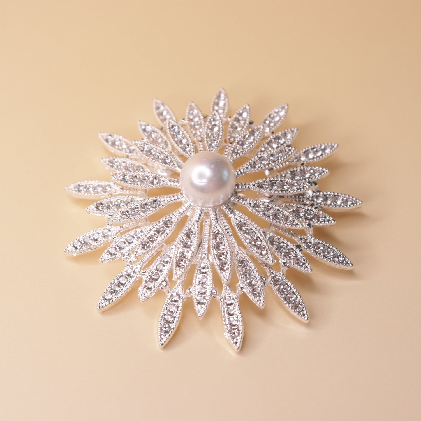 Starlet Pearl Brooch