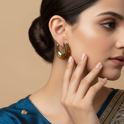 Sculpted Contrast Earrings