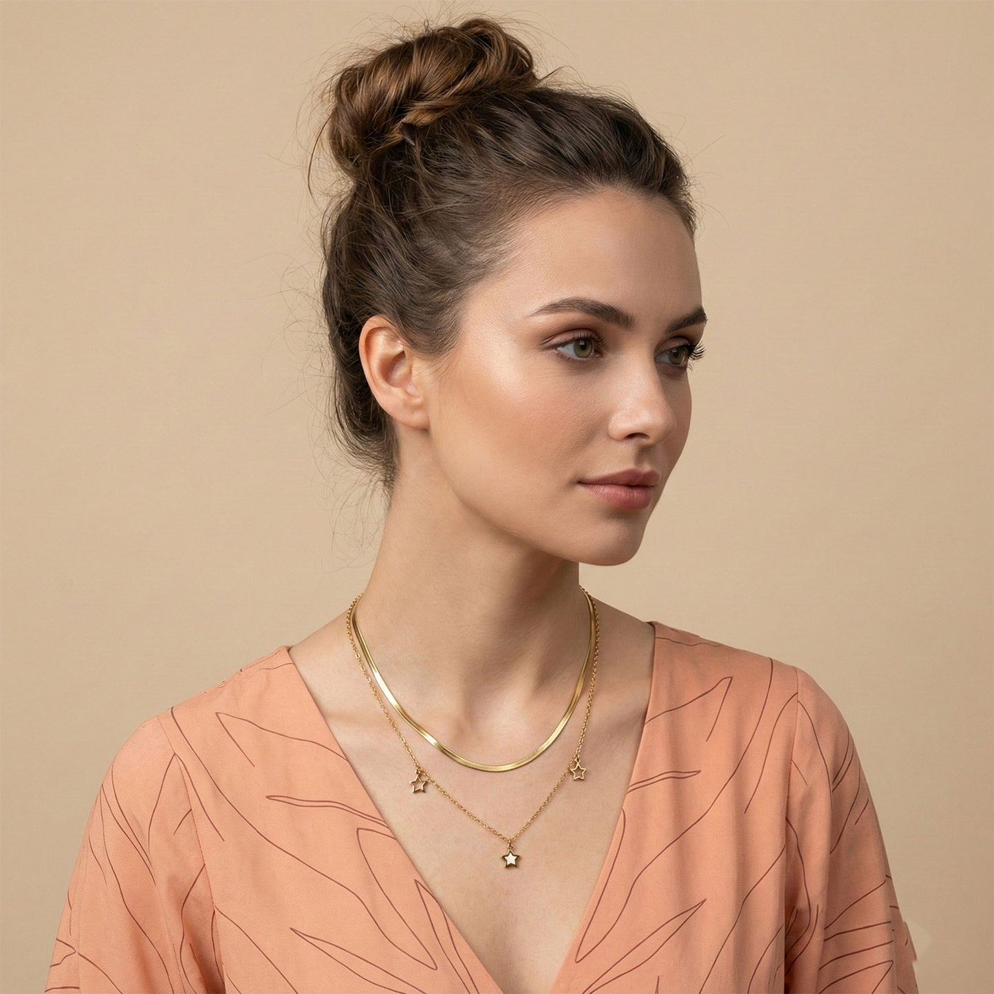 Layered Star Neck Chain