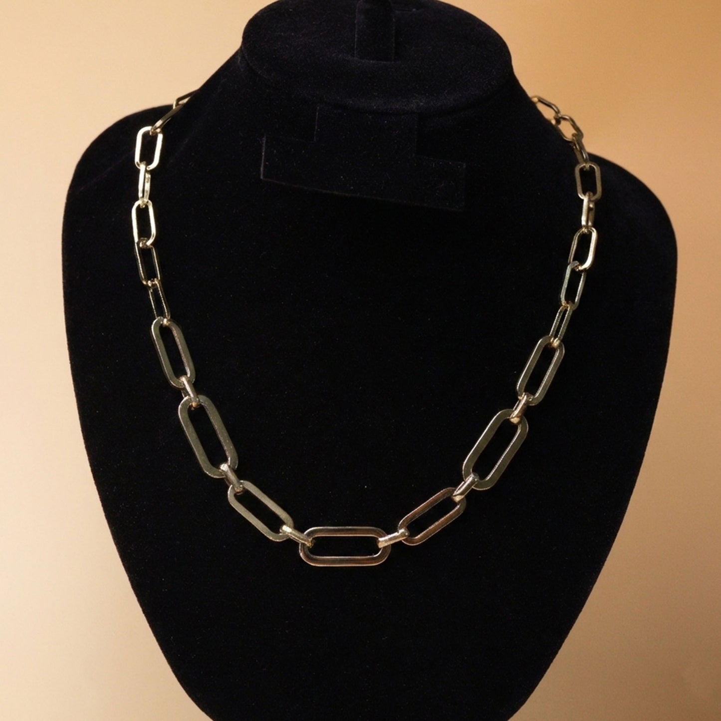 Refined Gold Link Neck Chain