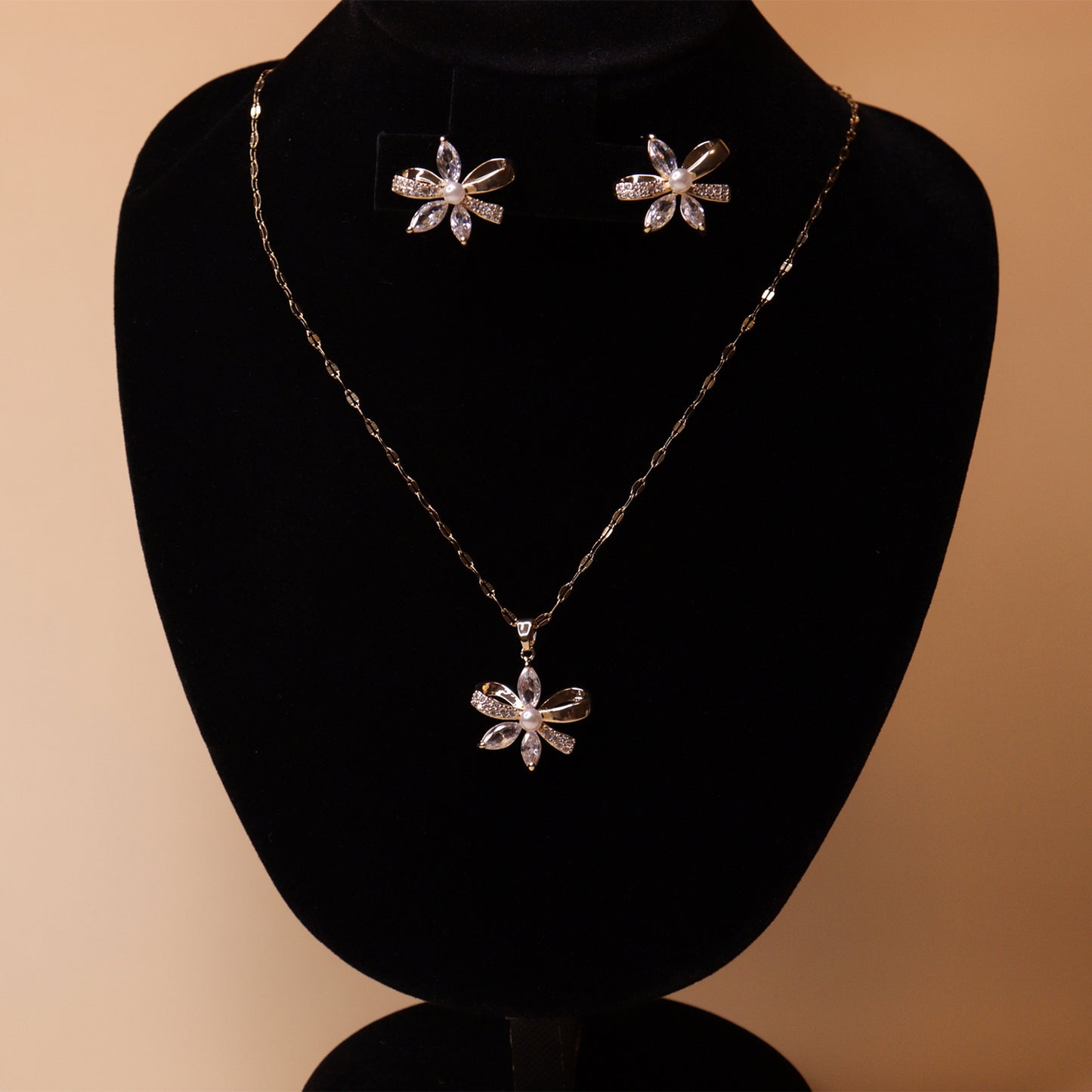 Bloom Crystal Ensemble Set